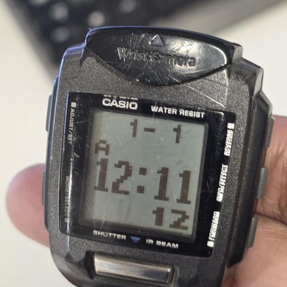 Casio Wrist Camera digital watch WQV-1 and Infrared Reader main image 5